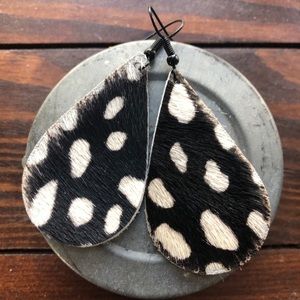 cowhide leather earrings. pinto cowgirl ranch boho